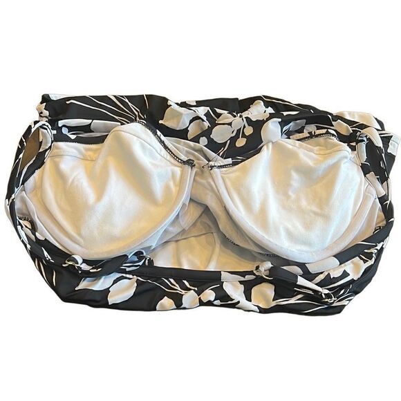 Croft and Barrow black and white plus size swimsuit size 20 - Picture 4 of 6